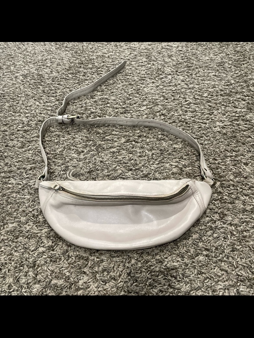 Mandrn 100% leather Atlas belt bag